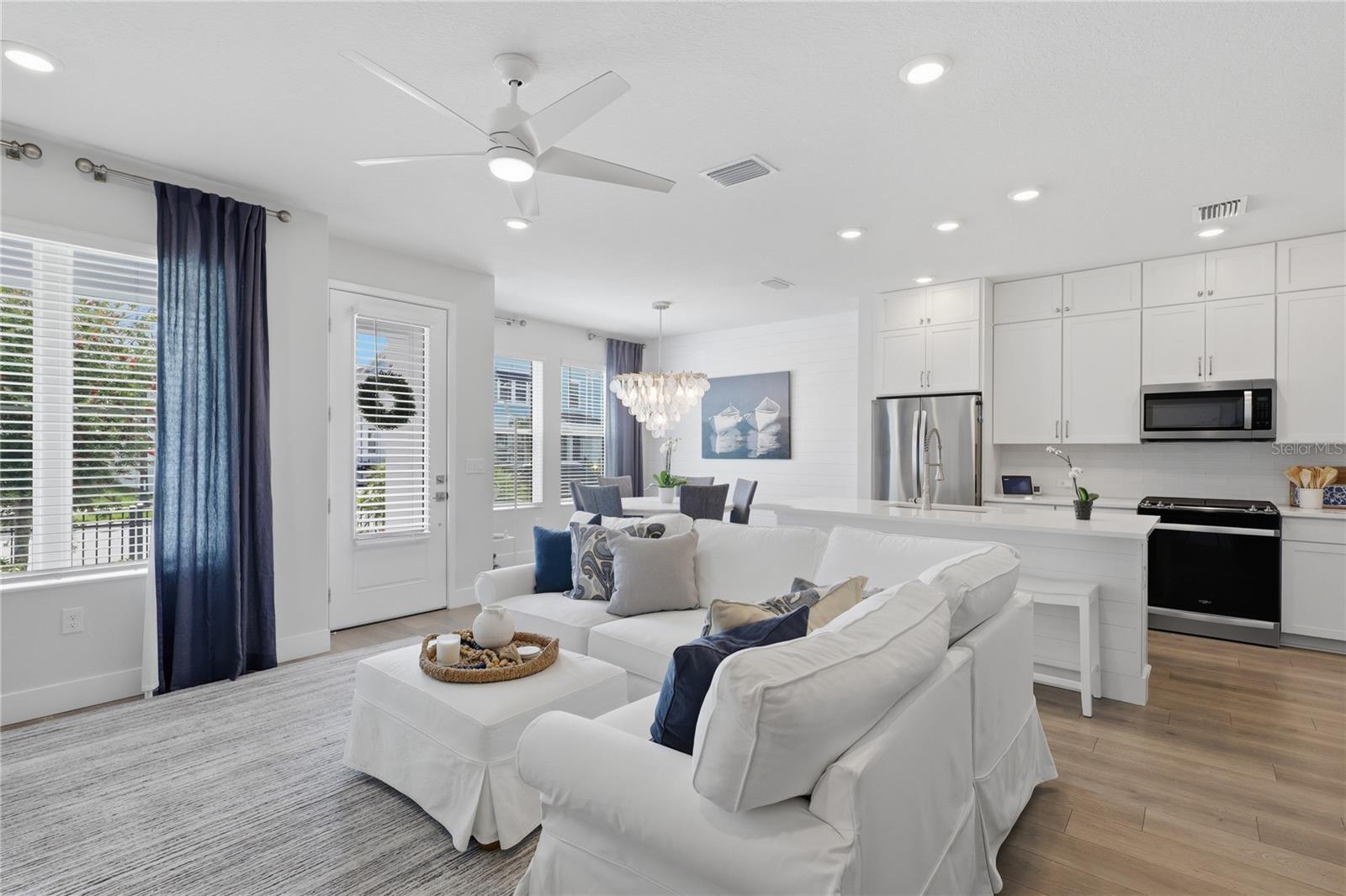 EMERALD LNDG/WATERSIDE - Residential