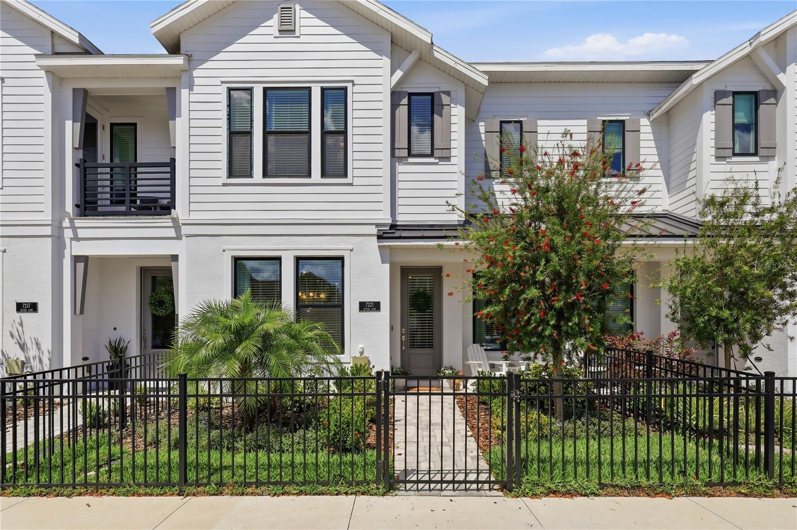 EMERALD LNDG/WATERSIDE - Residential