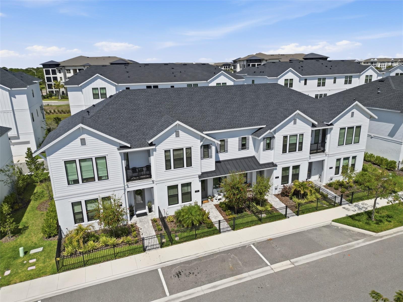 EMERALD LNDG/WATERSIDE - Residential