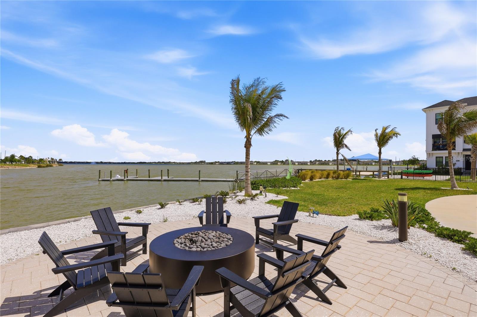 EMERALD LNDG/WATERSIDE - Residential