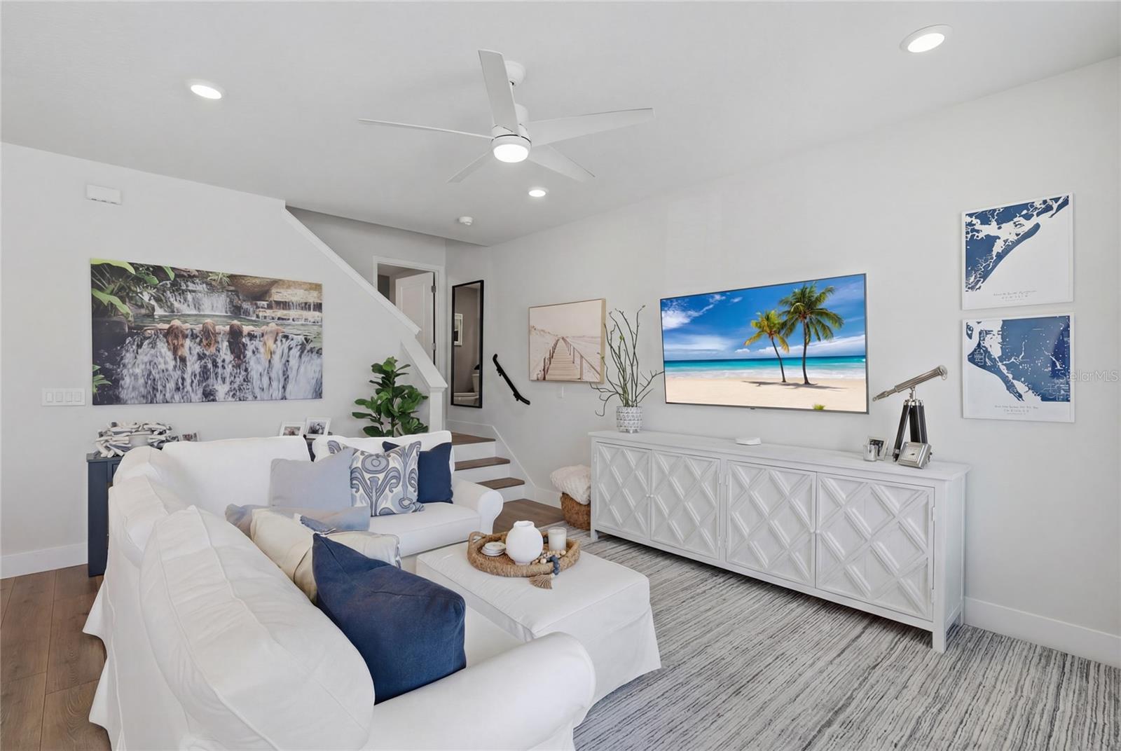 EMERALD LNDG/WATERSIDE - Residential