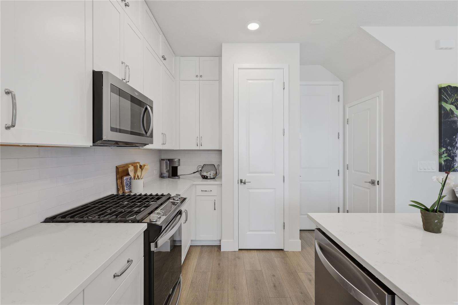 EMERALD LNDG/WATERSIDE - Residential