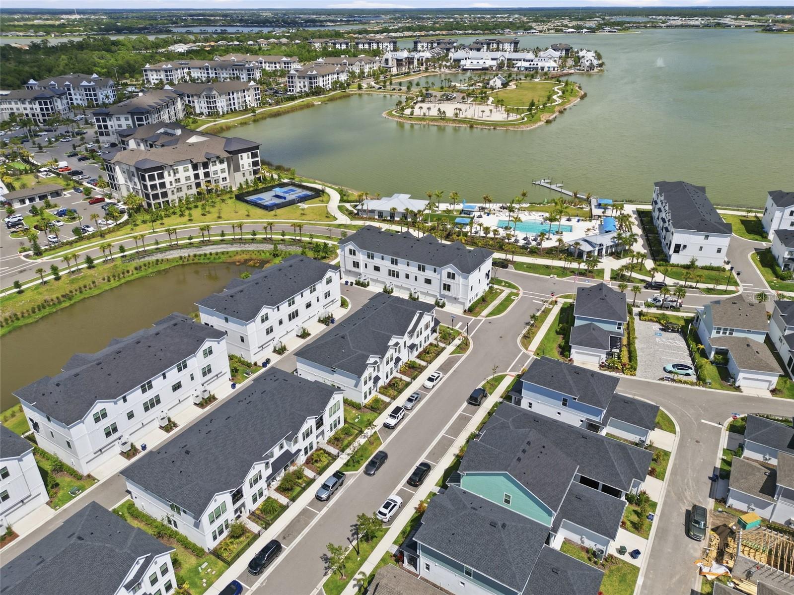 EMERALD LNDG/WATERSIDE - Residential