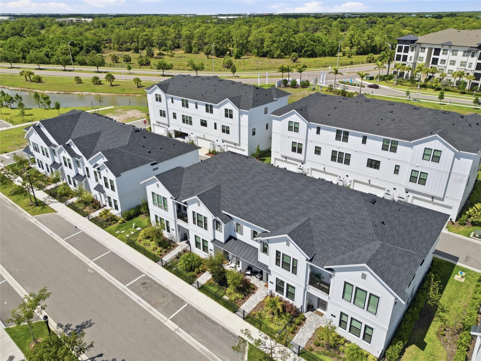 EMERALD LNDG/WATERSIDE - Residential