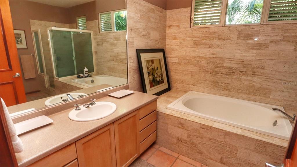 DORADO BEACH EAST - Residential