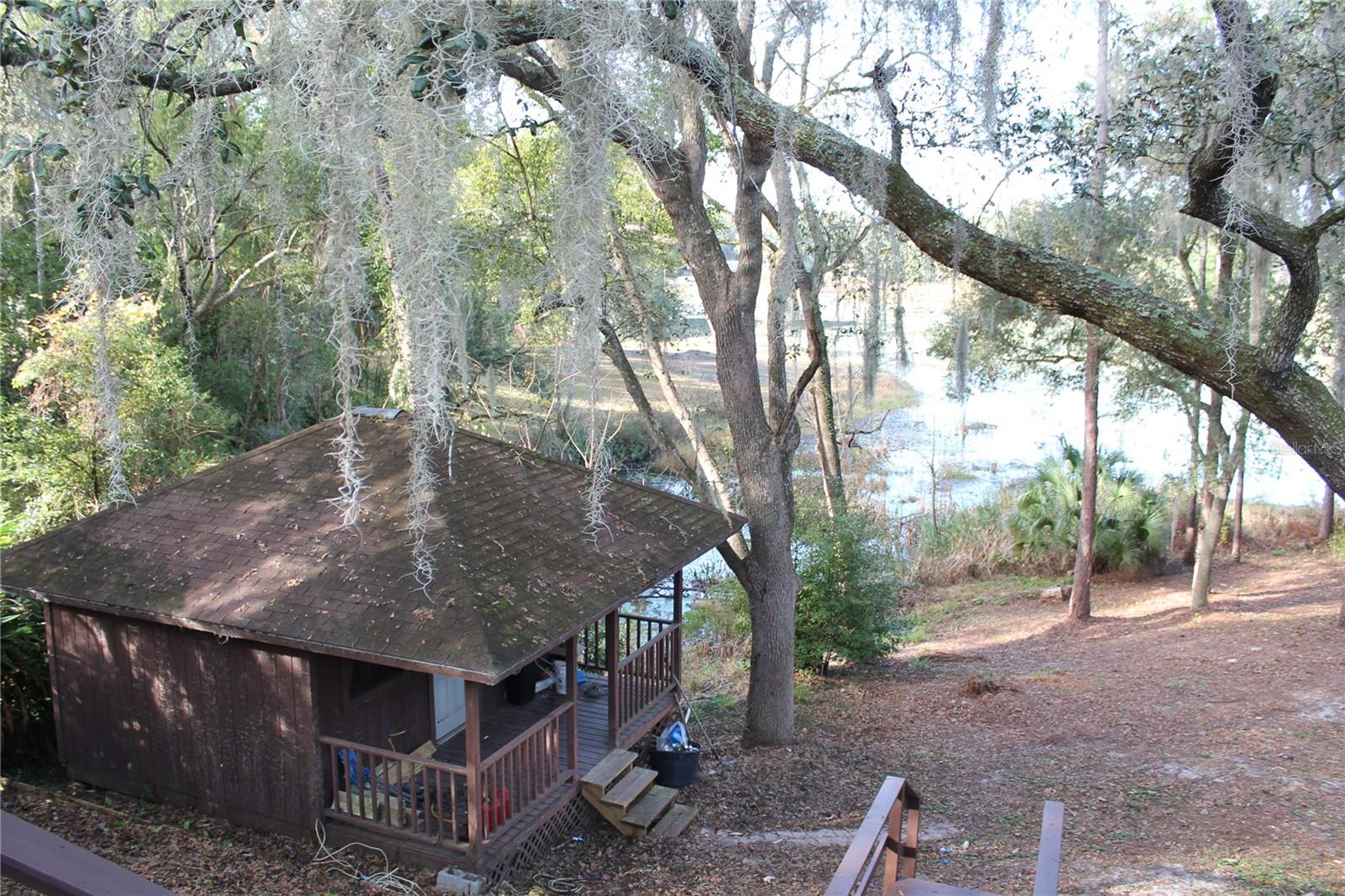 WOODLAND HILLS - Residential