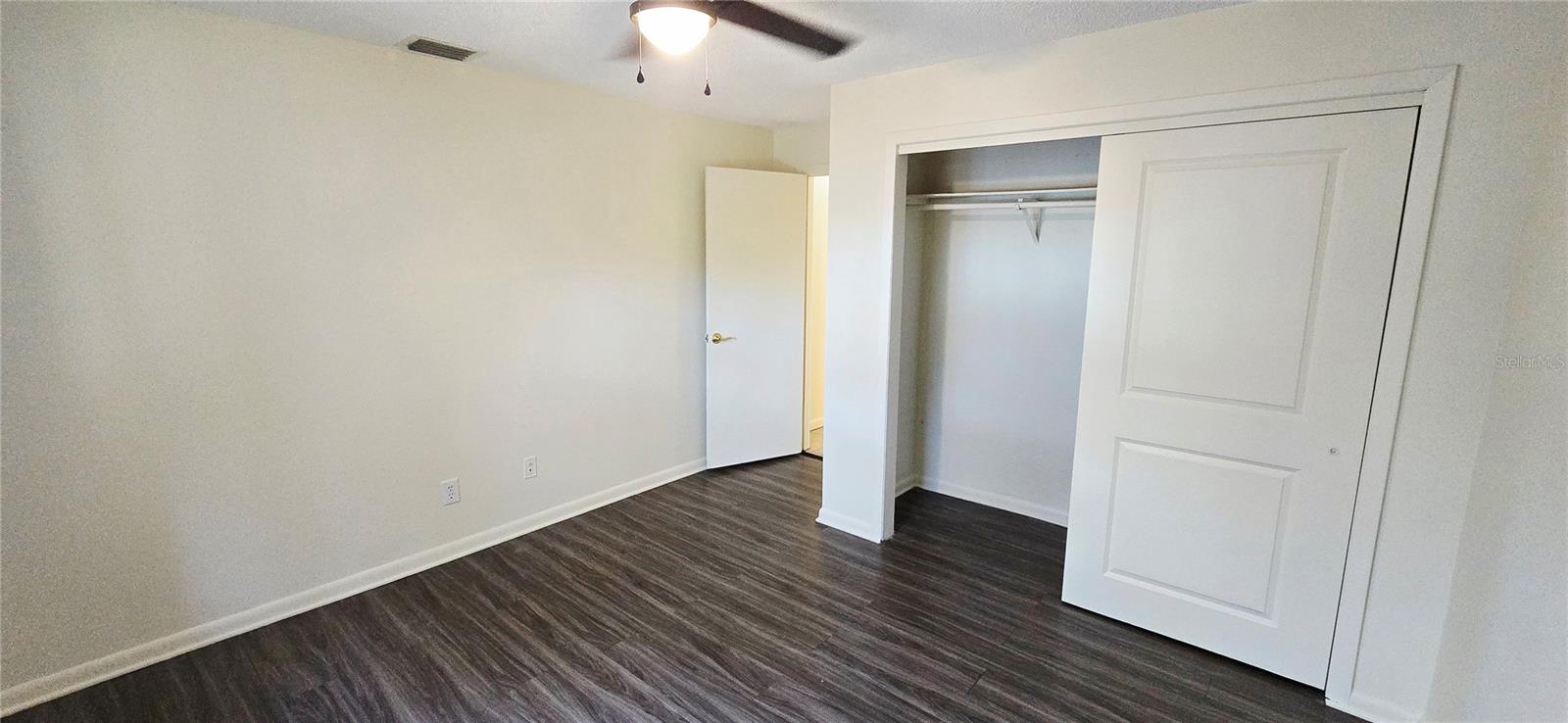 WOODLAND HILLS - Residential