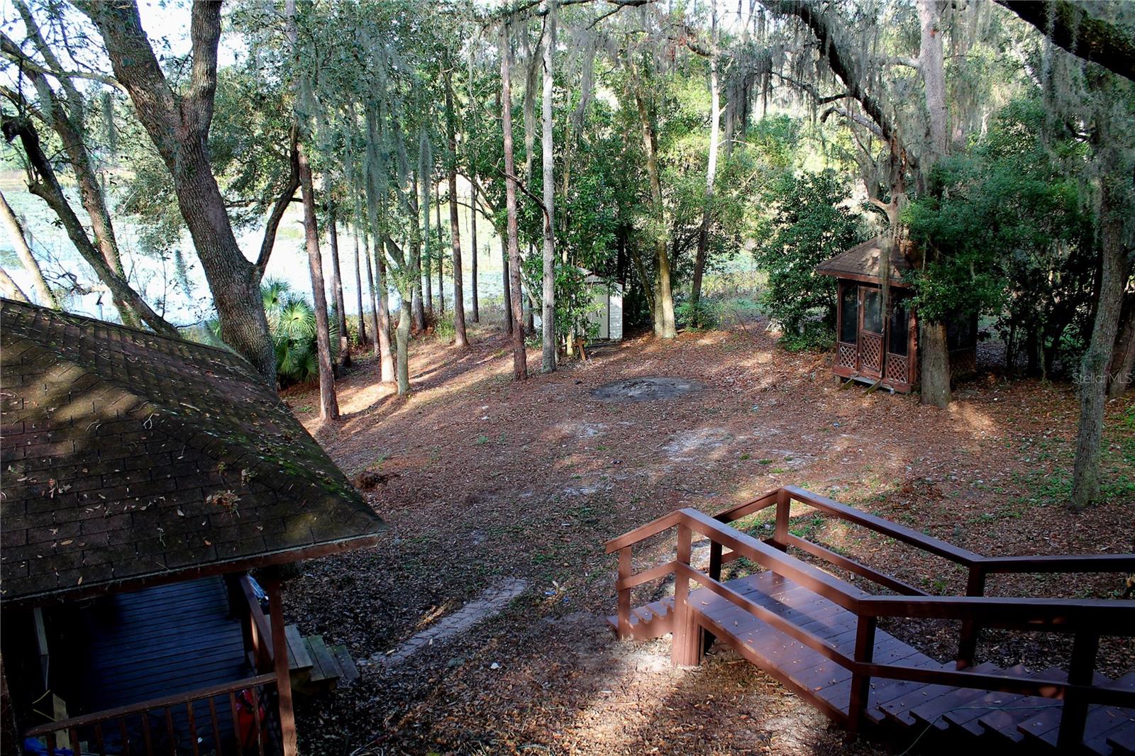 WOODLAND HILLS - Residential