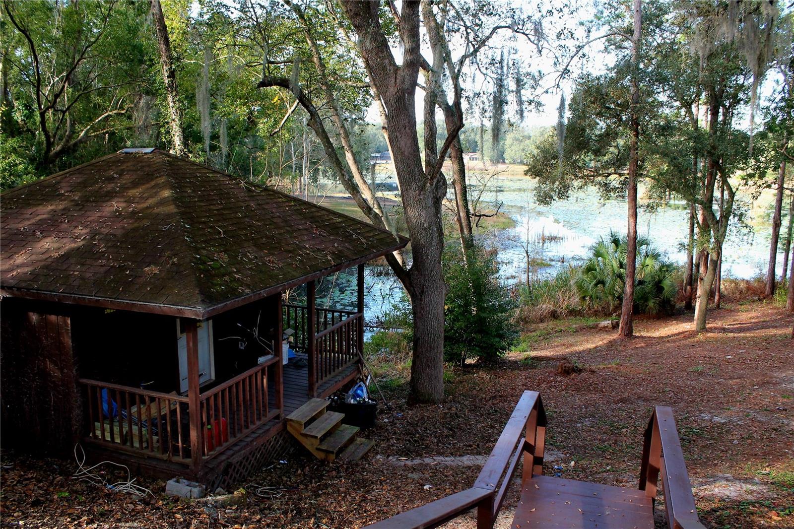 WOODLAND HILLS - Residential