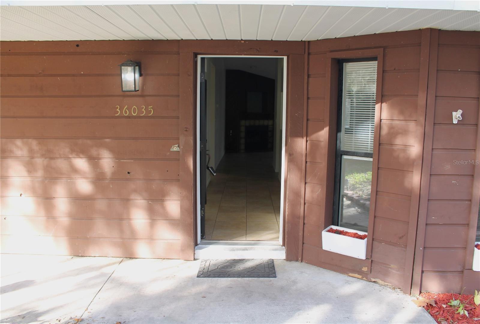 WOODLAND HILLS - Residential