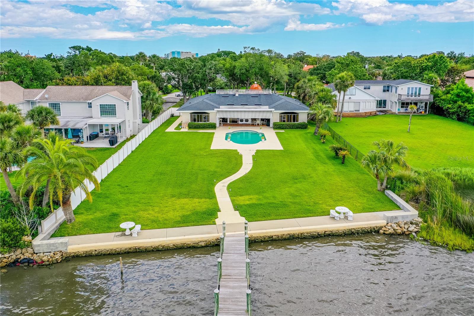 920 JOHN ANDERSON DRIVE
