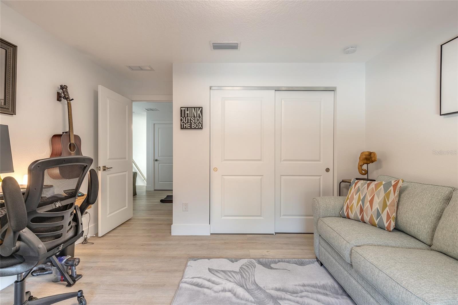 LIGHTHOUSE SHORES - Residential