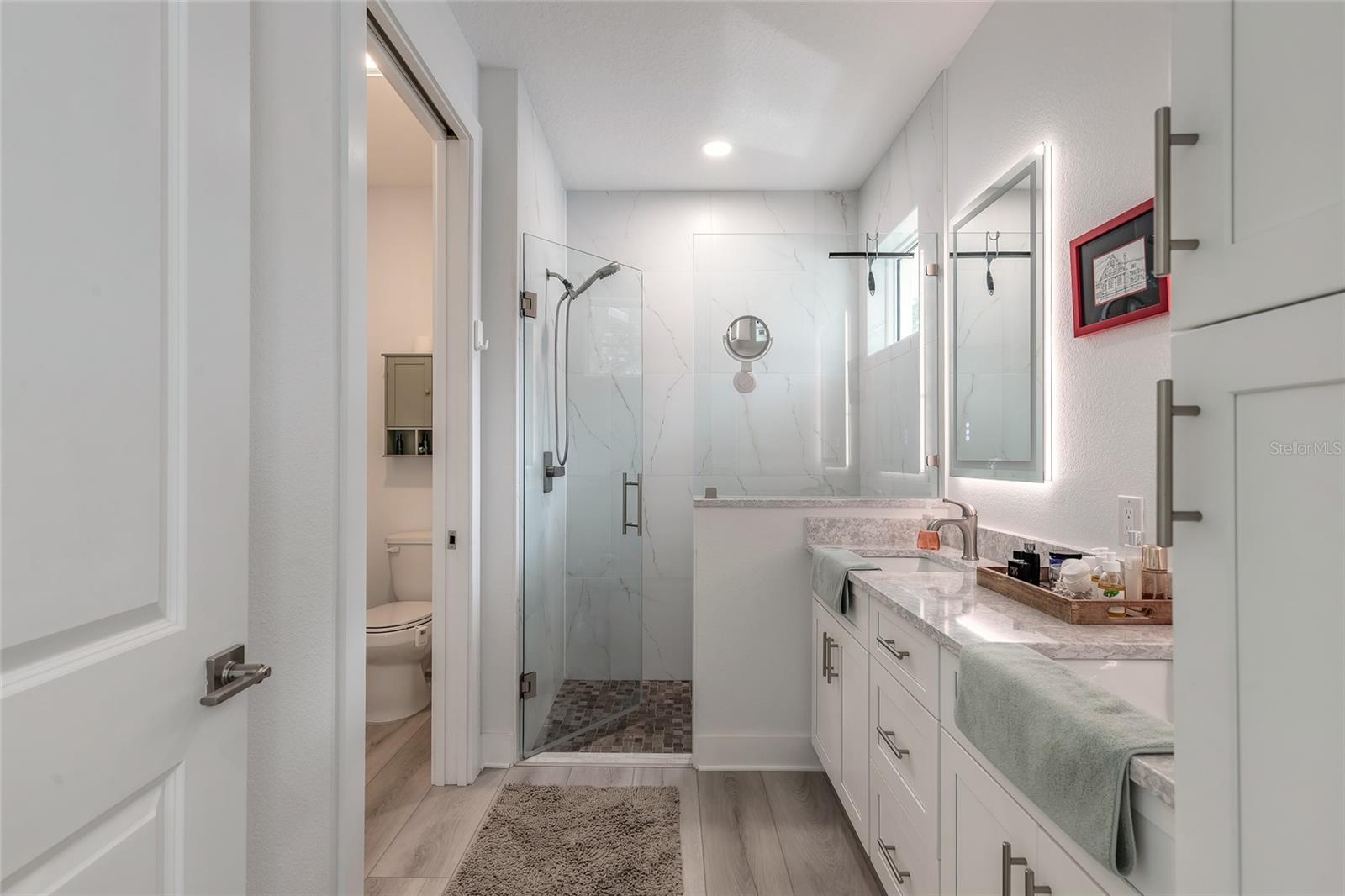 LIGHTHOUSE SHORES - Residential