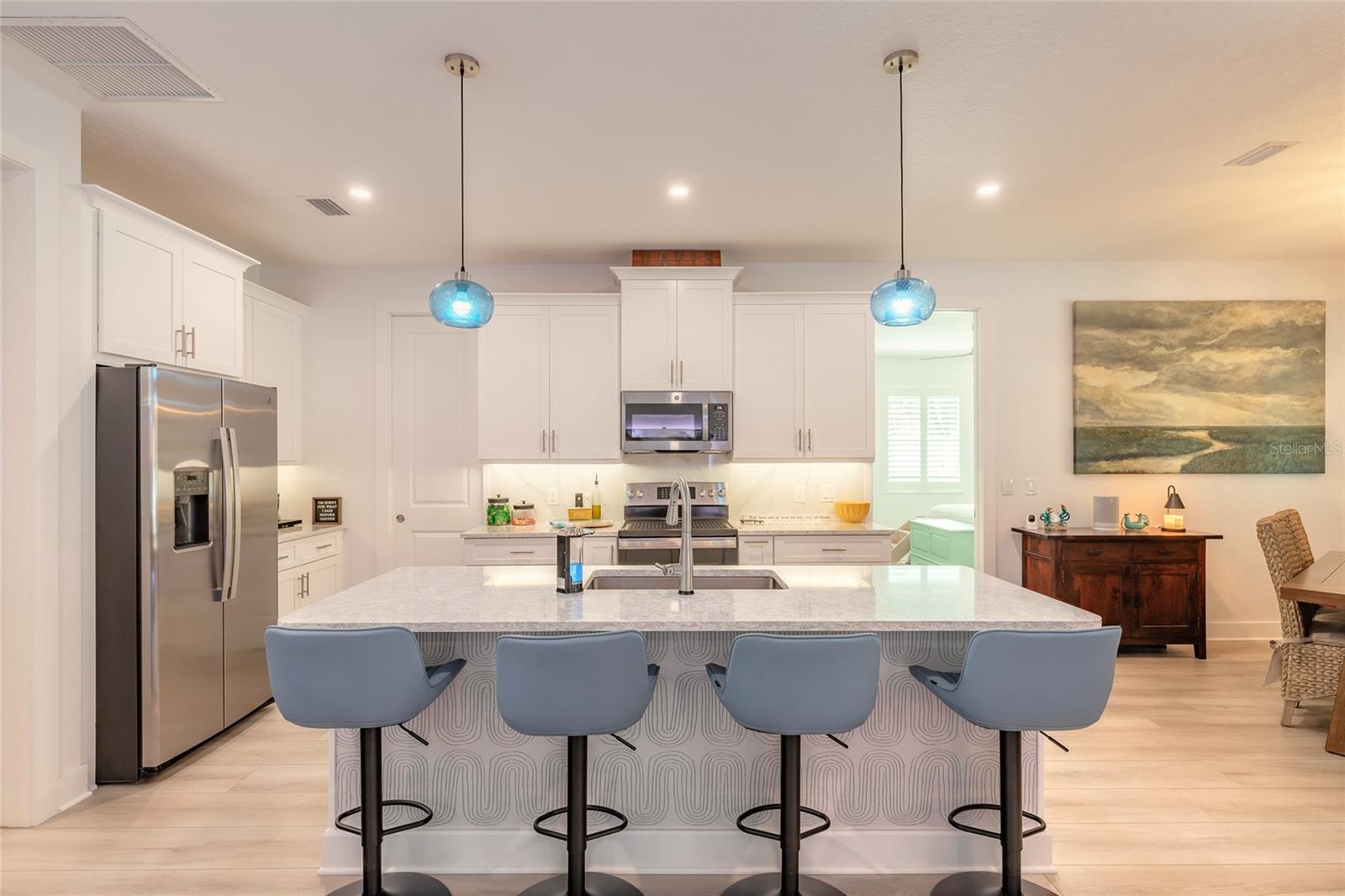 LIGHTHOUSE SHORES - Residential