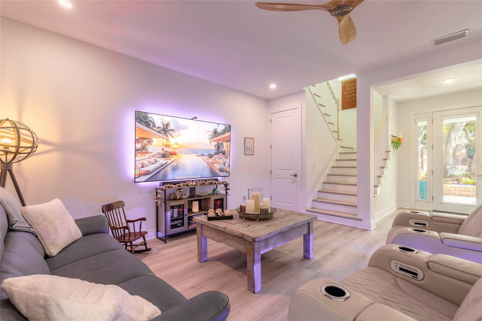 LIGHTHOUSE SHORES - Residential