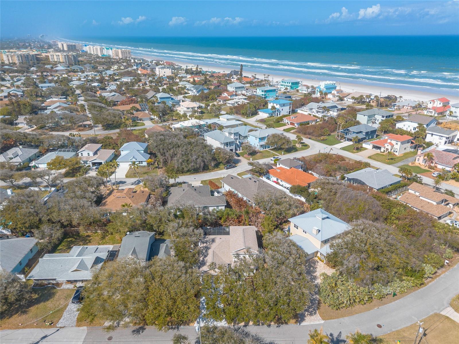 LIGHTHOUSE SHORES - Residential