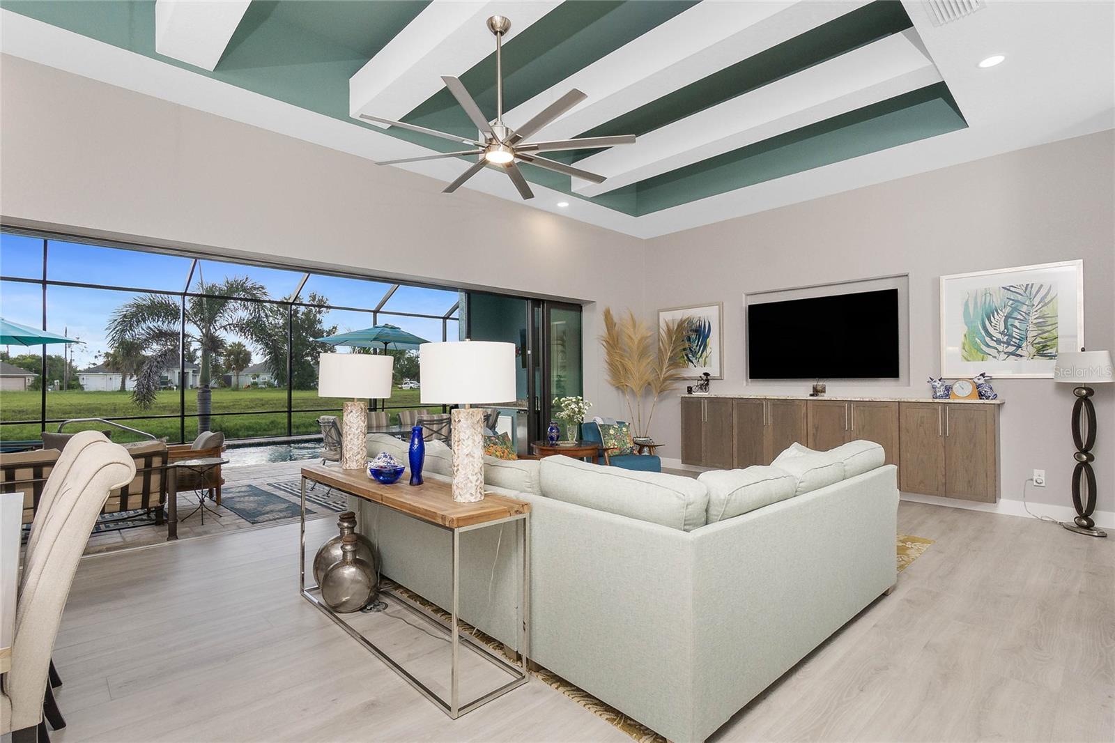 ROTONDA WHITE MARSH - Residential