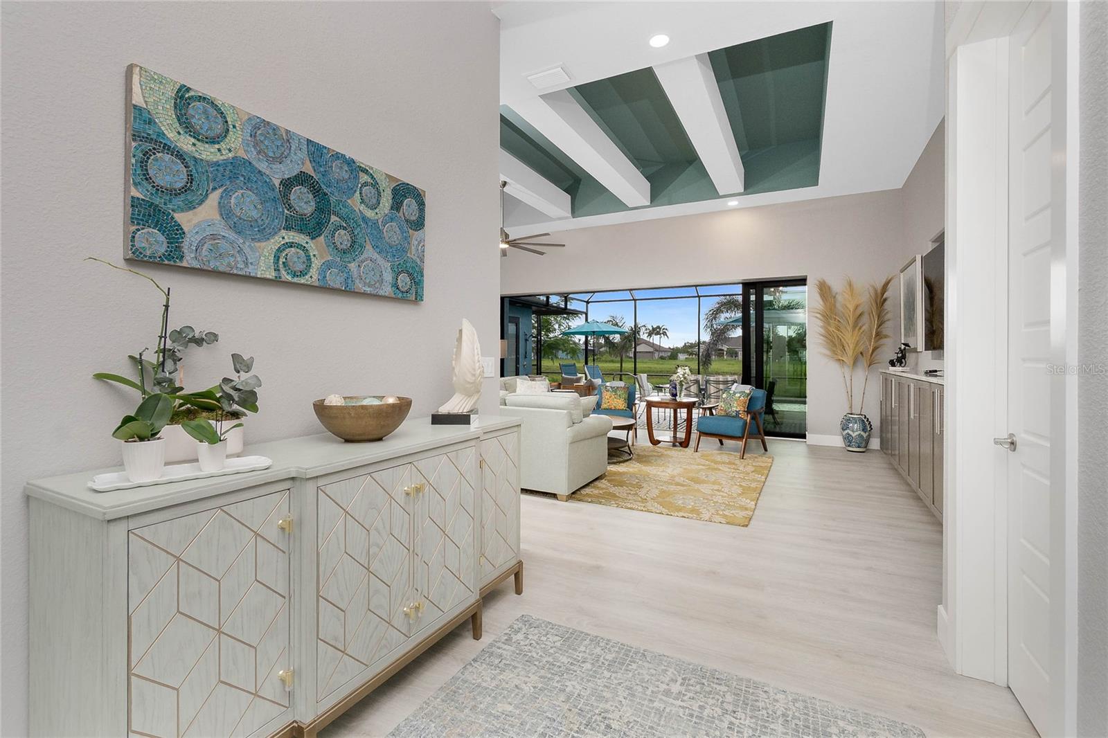 ROTONDA WHITE MARSH - Residential