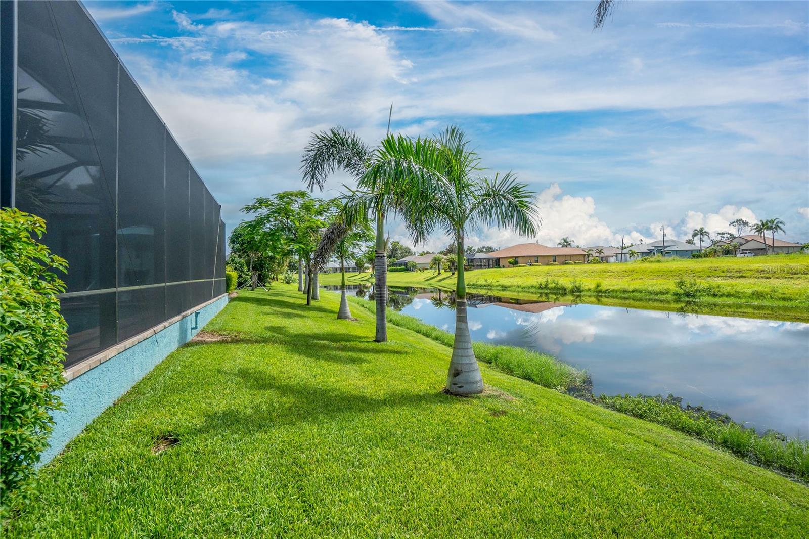 ROTONDA WHITE MARSH - Residential