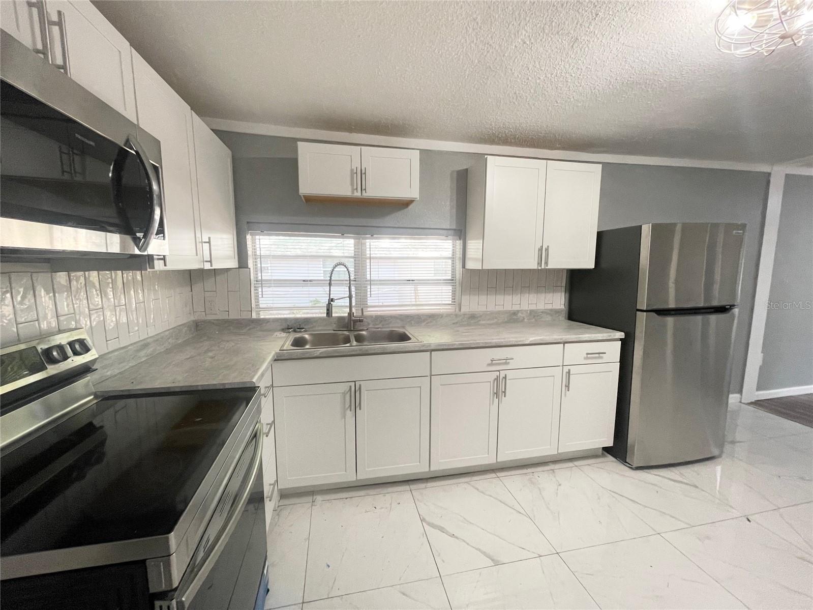 OAKLAND PARK OR A D GILLEYS - Residential