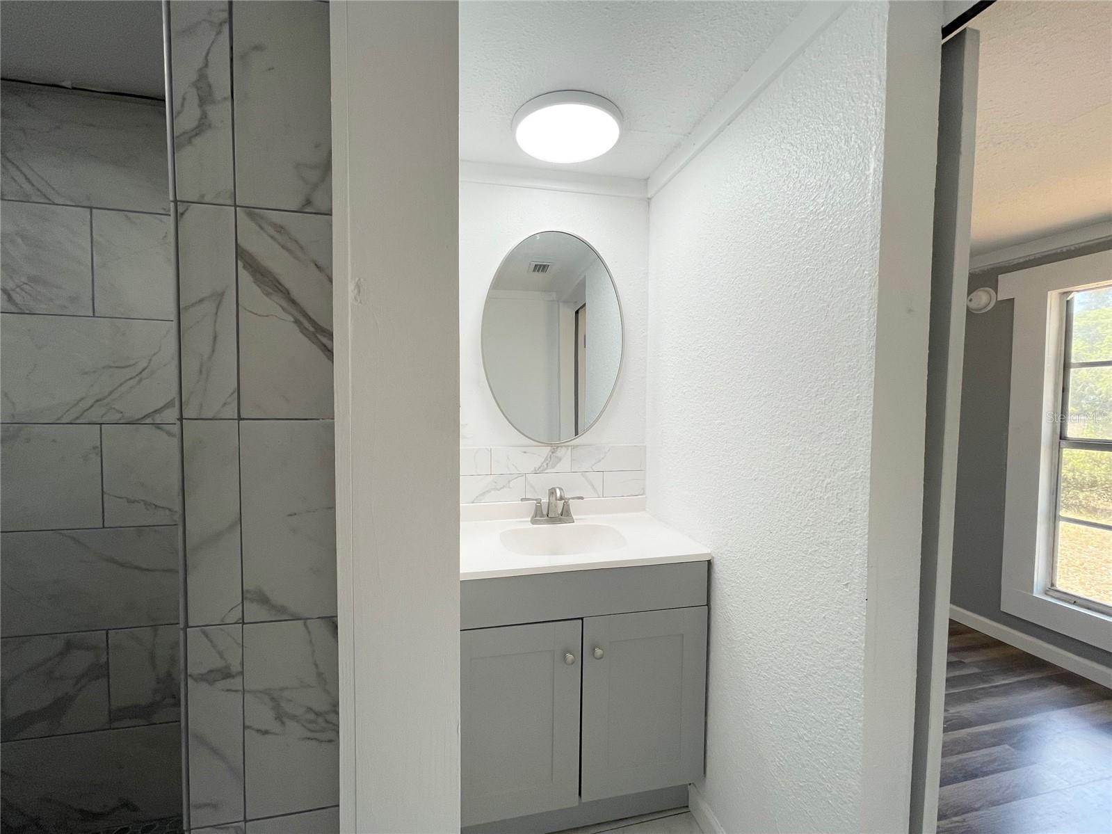 OAKLAND PARK OR A D GILLEYS - Residential