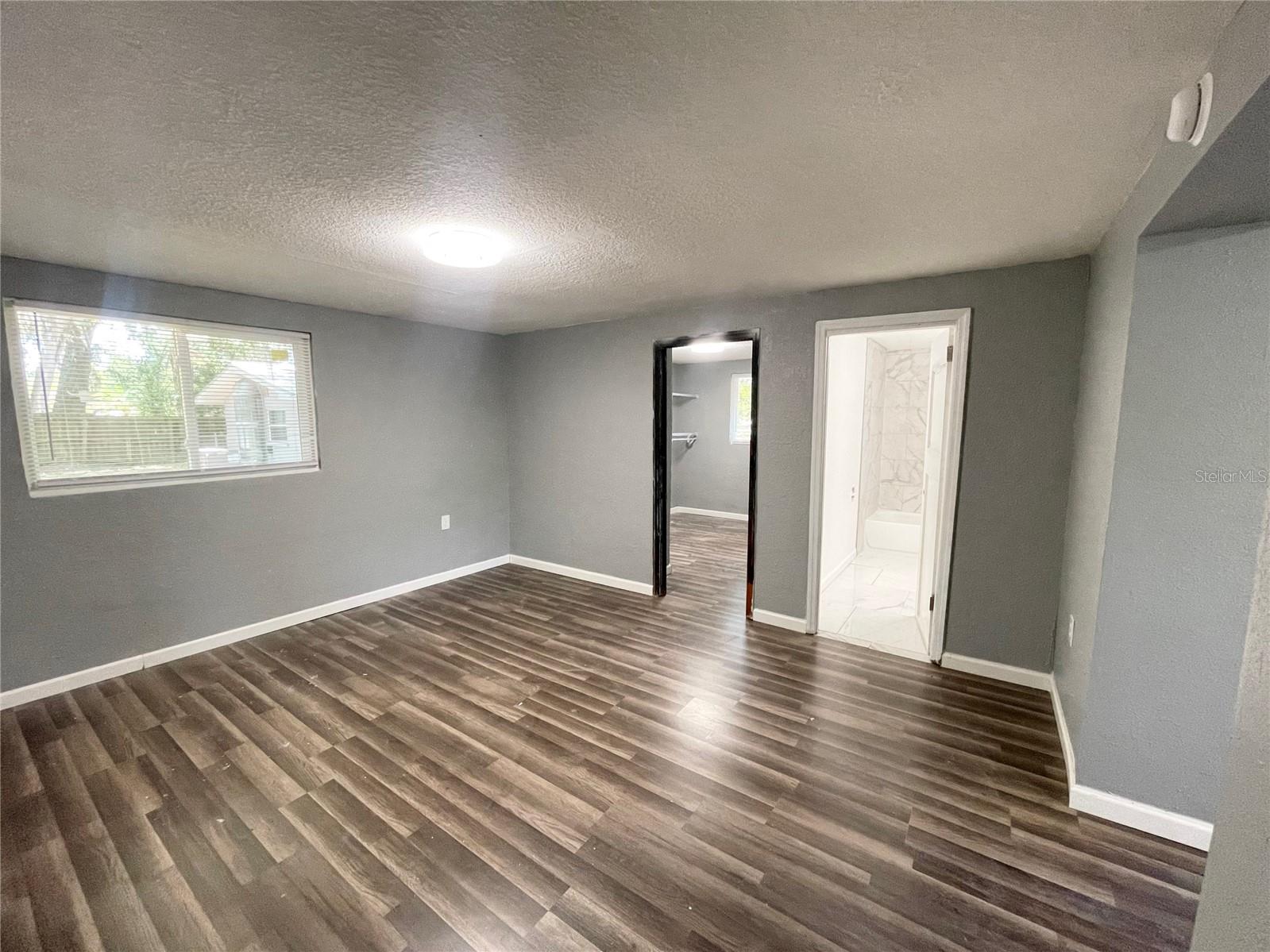 OAKLAND PARK OR A D GILLEYS - Residential