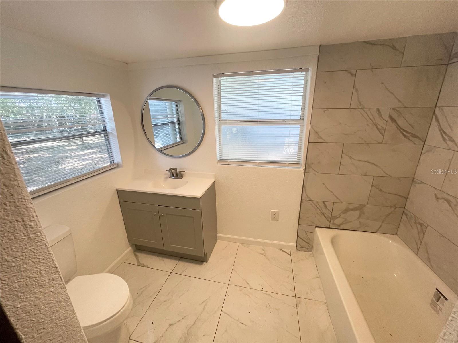 OAKLAND PARK OR A D GILLEYS - Residential