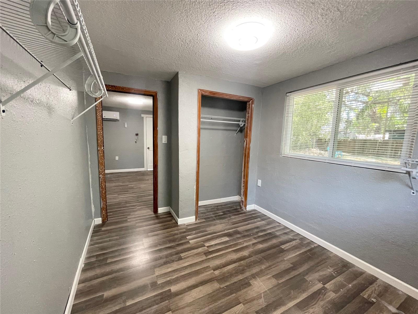 OAKLAND PARK OR A D GILLEYS - Residential