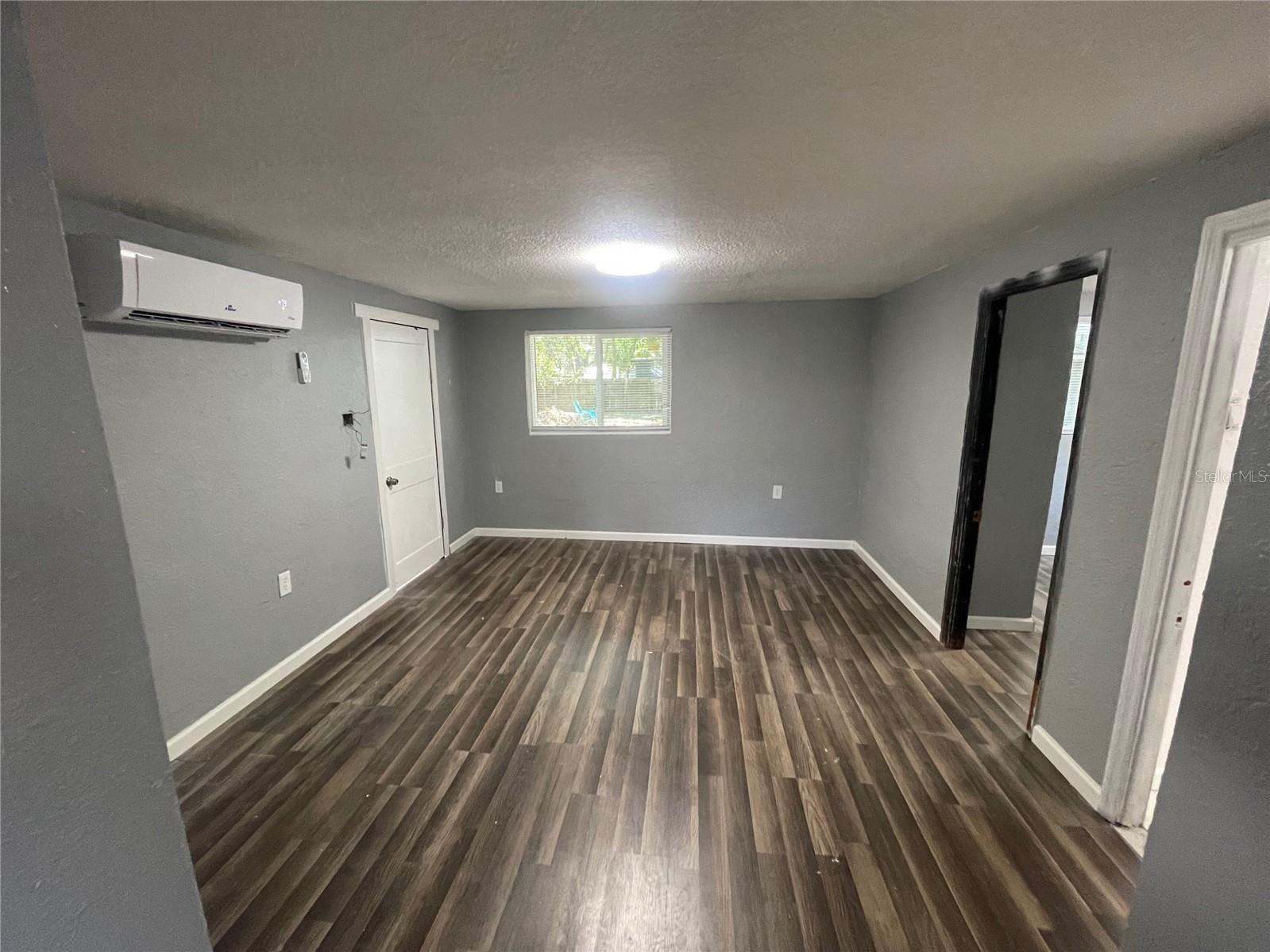 OAKLAND PARK OR A D GILLEYS - Residential