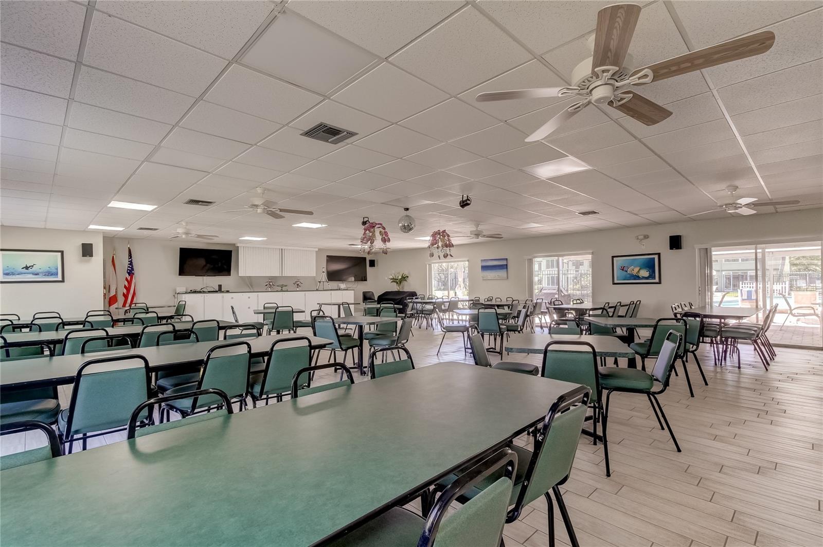 WINSTON PARK NORTHEAST - Residential