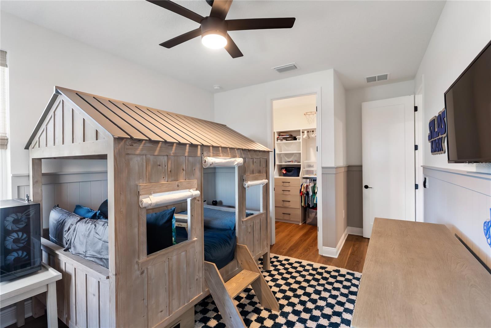 SWEETWATER AT LAKEWOOD RANCH PH I & II - Residential