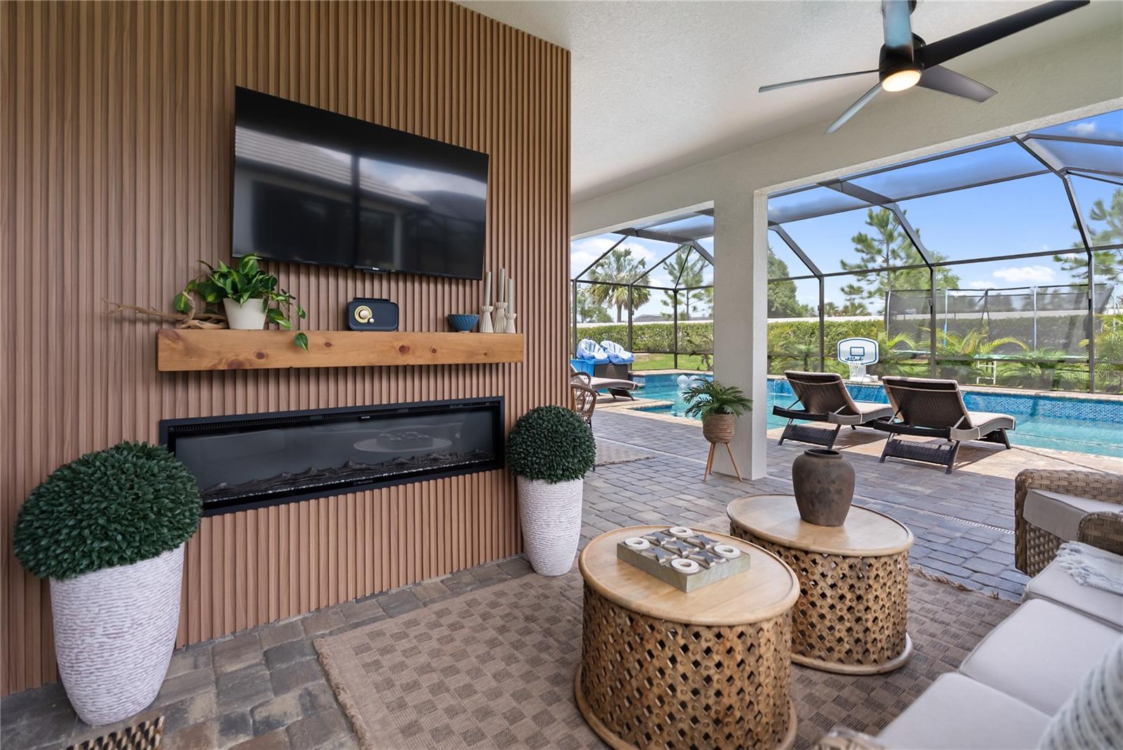 SWEETWATER AT LAKEWOOD RANCH PH I & II - Residential