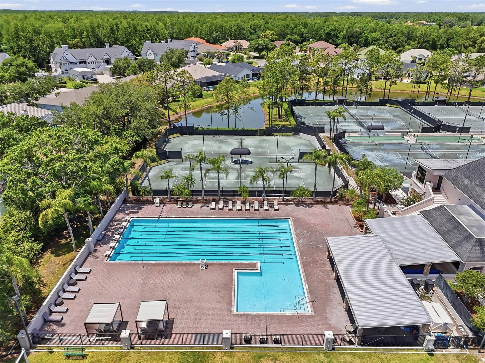 CHEVAL TENNIS VILLG CONDO 3 - Residential