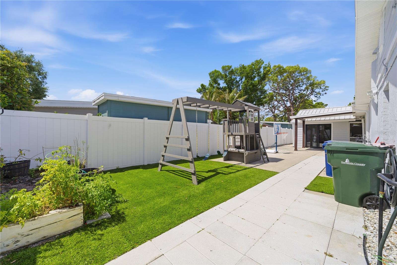 PEACEFUL VISTA HOMES - Residential