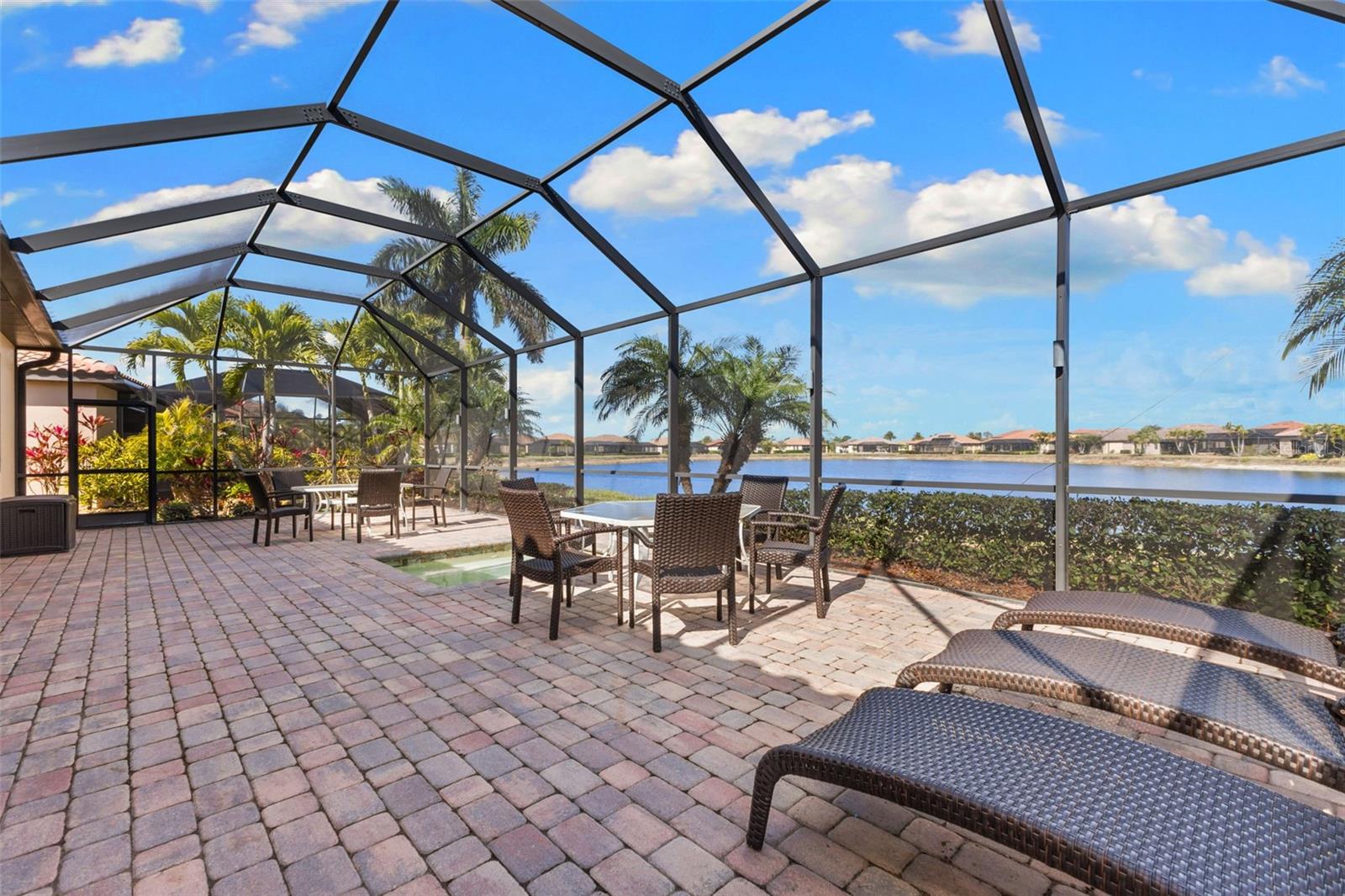 GRAN PARADISO PH 1 - Residential