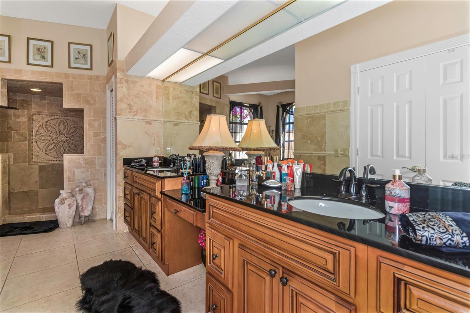 HIDDEN LAKE ESTATES - Residential