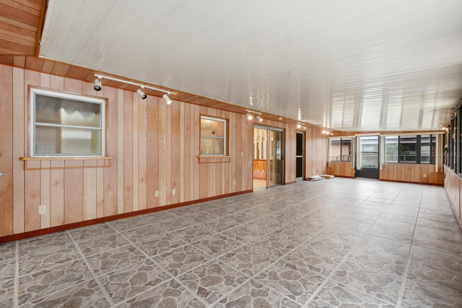 WILDWOOD UNIT 02 - Residential