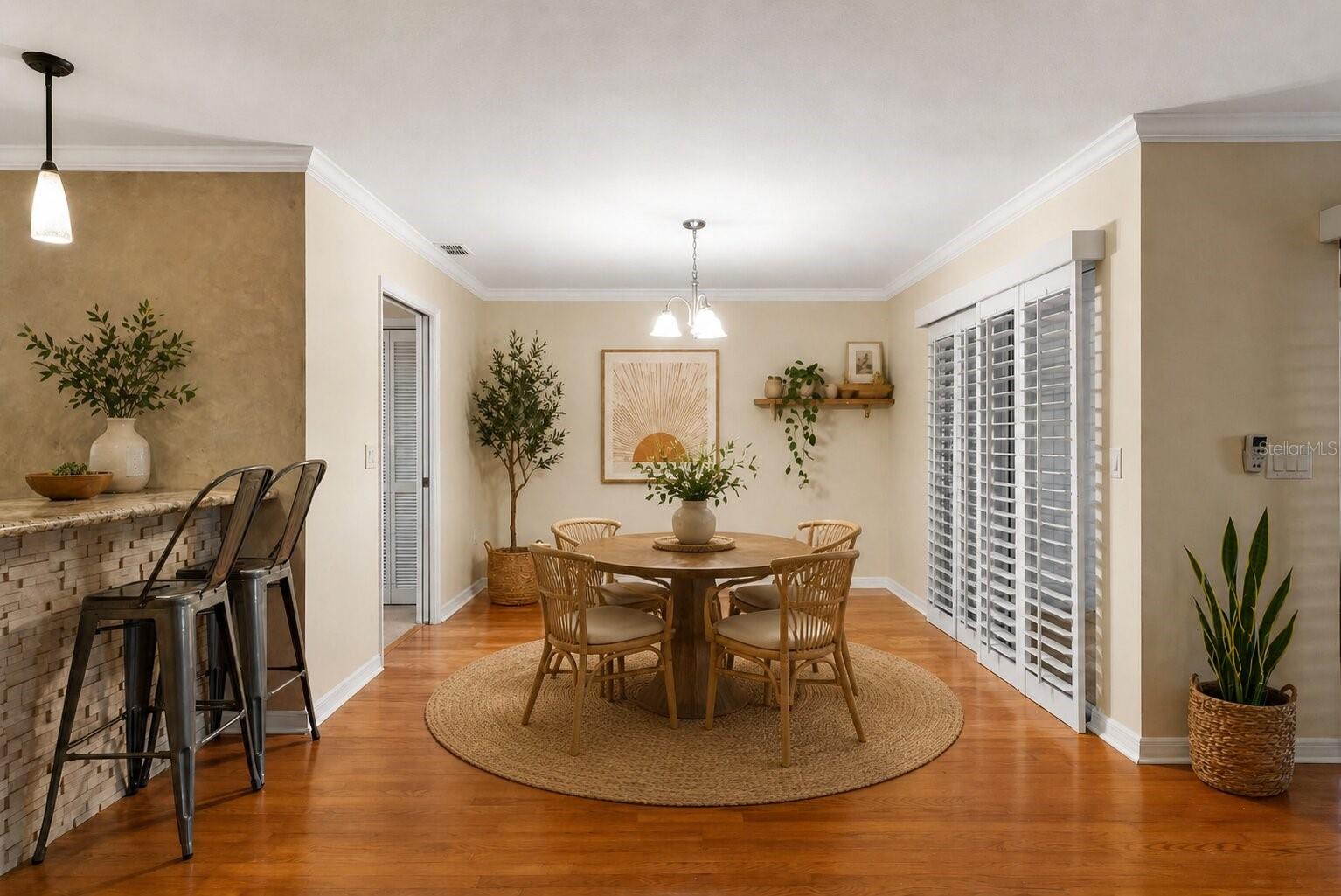 OAK HARBOUR CONDOMINIUM - Residential