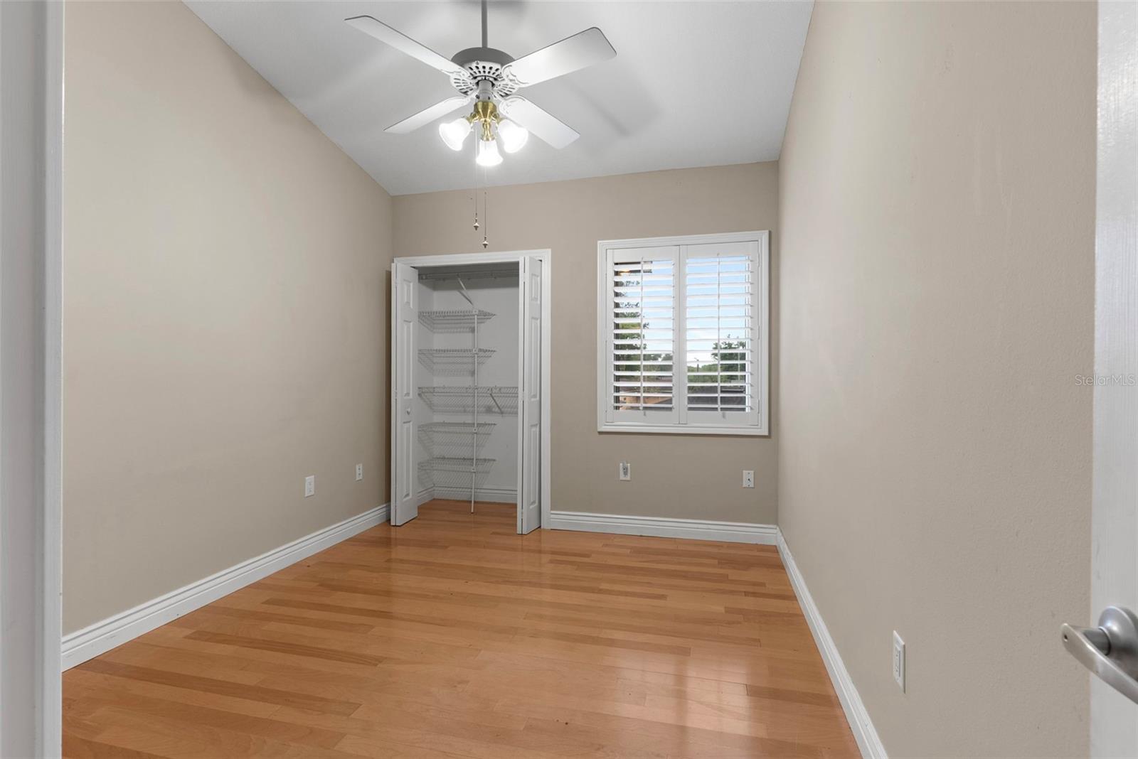 OAK HARBOUR CONDOMINIUM - Residential