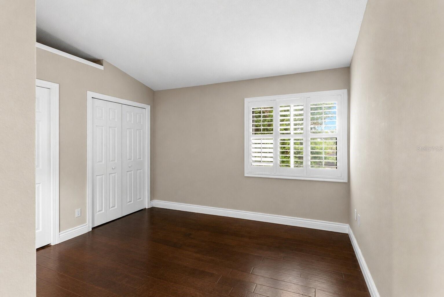 OAK HARBOUR CONDOMINIUM - Residential