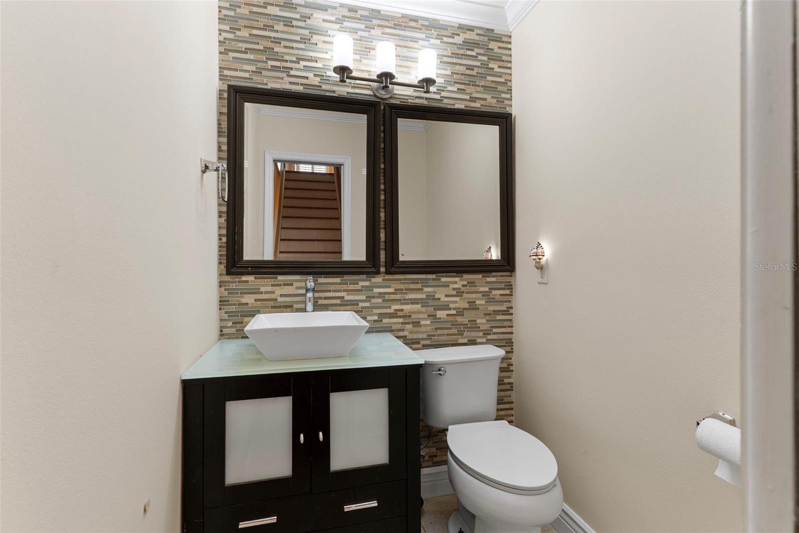 OAK HARBOUR CONDOMINIUM - Residential