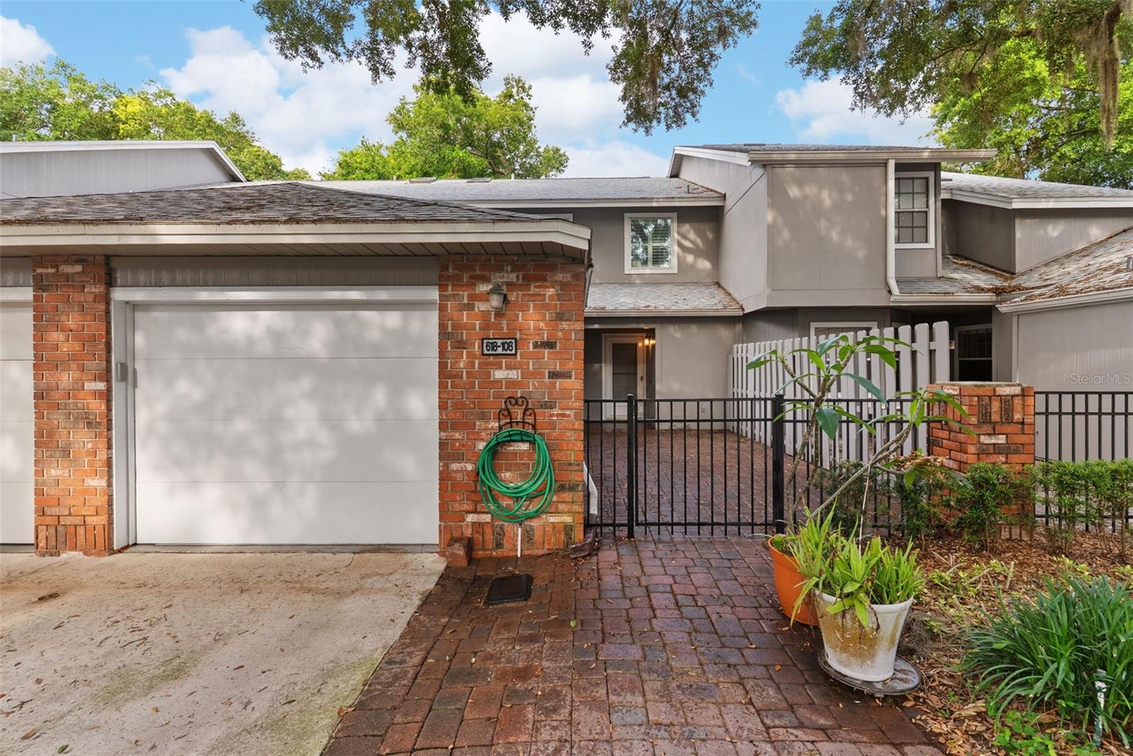 618 MAPLE OAK CIRCLE 108