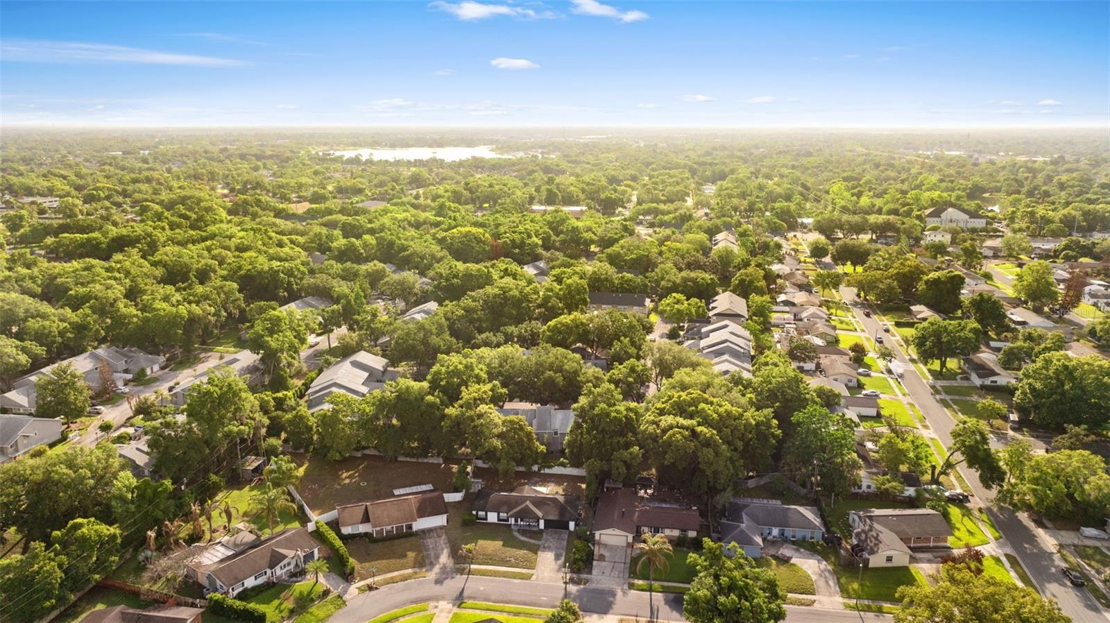 OAK HARBOUR CONDOMINIUM - Residential