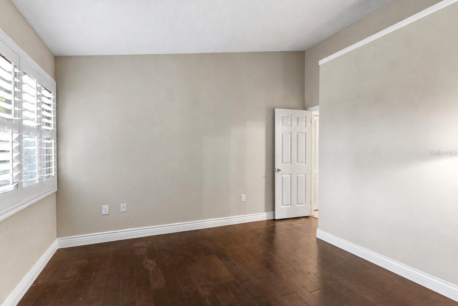 OAK HARBOUR CONDOMINIUM - Residential