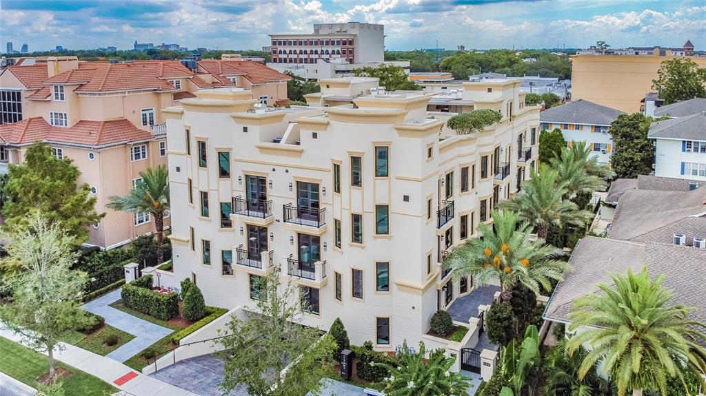 SOUTH INTERLACHEN PLACE 86/129 LOT 1 - Residential