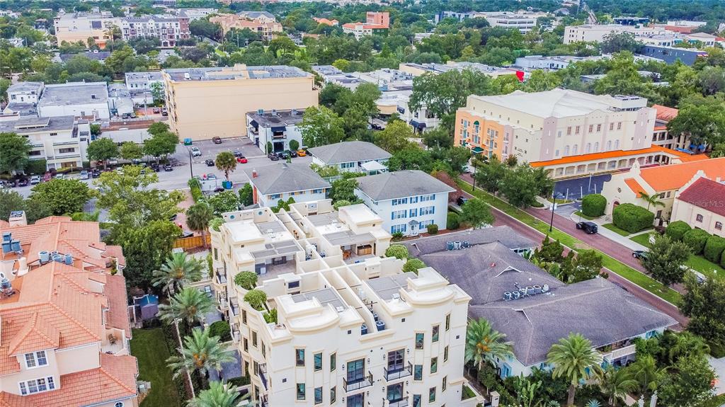 SOUTH INTERLACHEN PLACE 86/129 LOT 1 - Residential