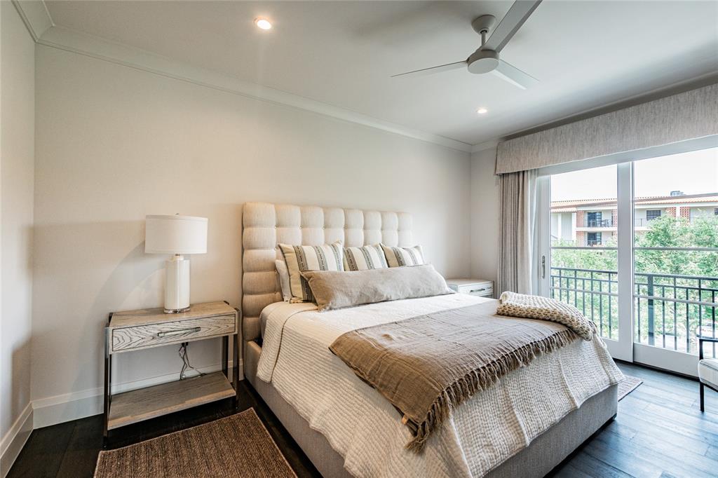 SOUTH INTERLACHEN PLACE 86/129 LOT 1 - Residential