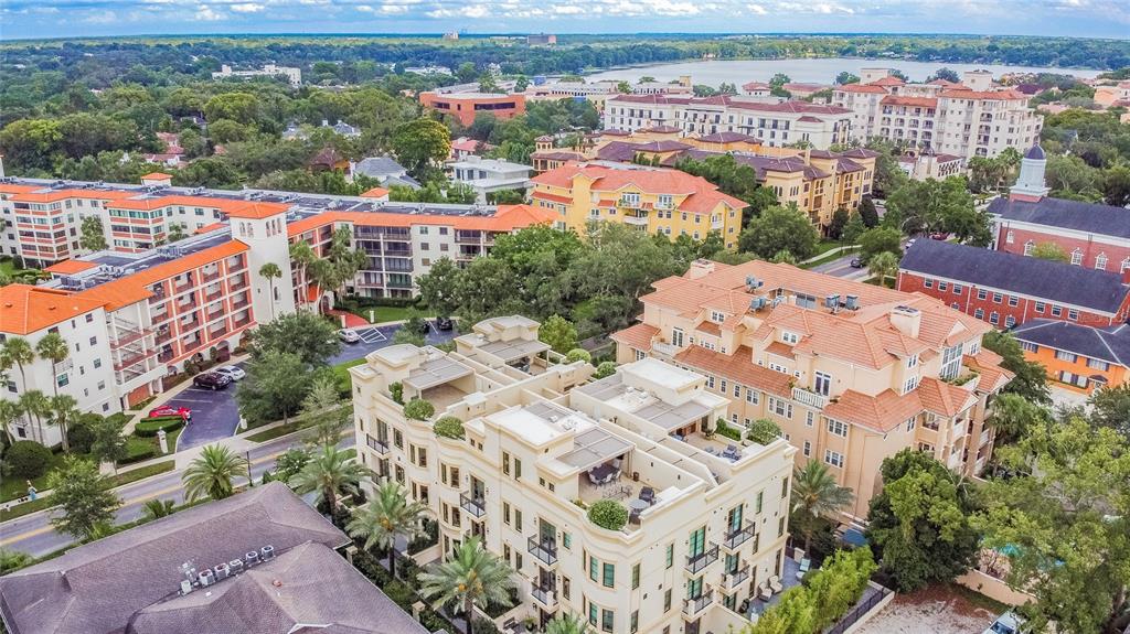 SOUTH INTERLACHEN PLACE 86/129 LOT 1 - Residential