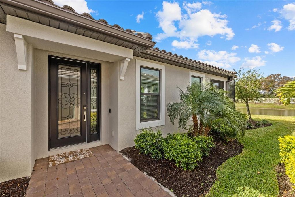 Photo of 6065 Mesa Gln Gln, Bradenton, FL 34203 (MLS # A4685083)