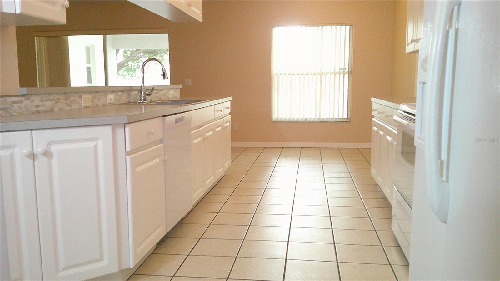 CRISTINA PH III UNIT 3 - Residential Lease